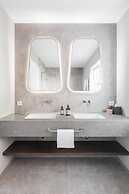 Lingers Suites & Residence
