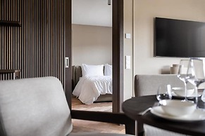 Lingers Suites & Residence