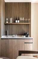 Lingers Suites & Residence