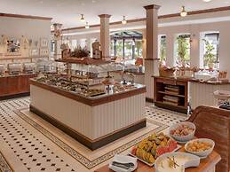 Sunday Resort Rugen Manor Suite
