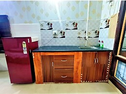 Hotel Krishna Regency - near ISCKON