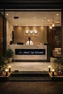 Hotel Taj Elevate
