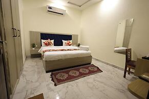 Hotel Taj Elevate
