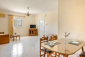 Kallithea Studios & Apartments