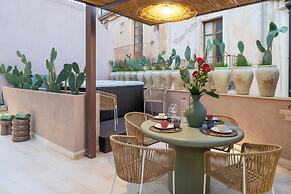 Vico Trigona con Terrazza e Jacuzzi Riscaldata