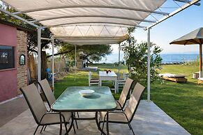 Vasiliki s Sea House Beachfront Bliss in Corfu