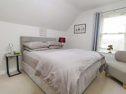 Harbour Reach 7