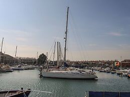 Harbour Reach 7