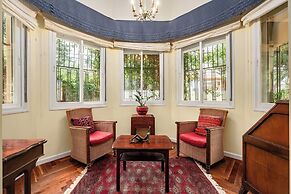 Historic & Modern Home with Garden