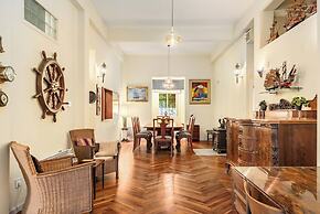 Historic & Modern Home with Garden