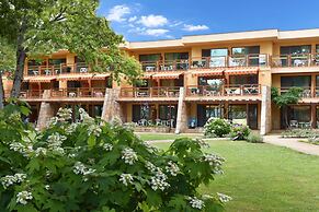 LES MAGNOLIAS HOTEL