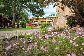 LES MAGNOLIAS HOTEL