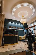 Hotel Piano