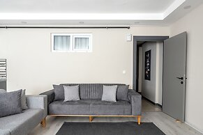 Gokmen Residences