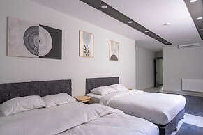 Gokmen Residences
