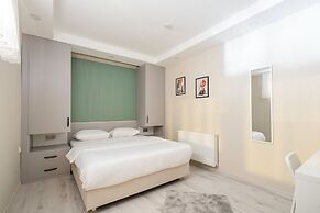 Gokmen Residences