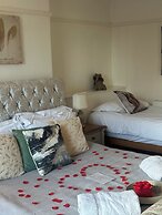 Grove Ferry Inn