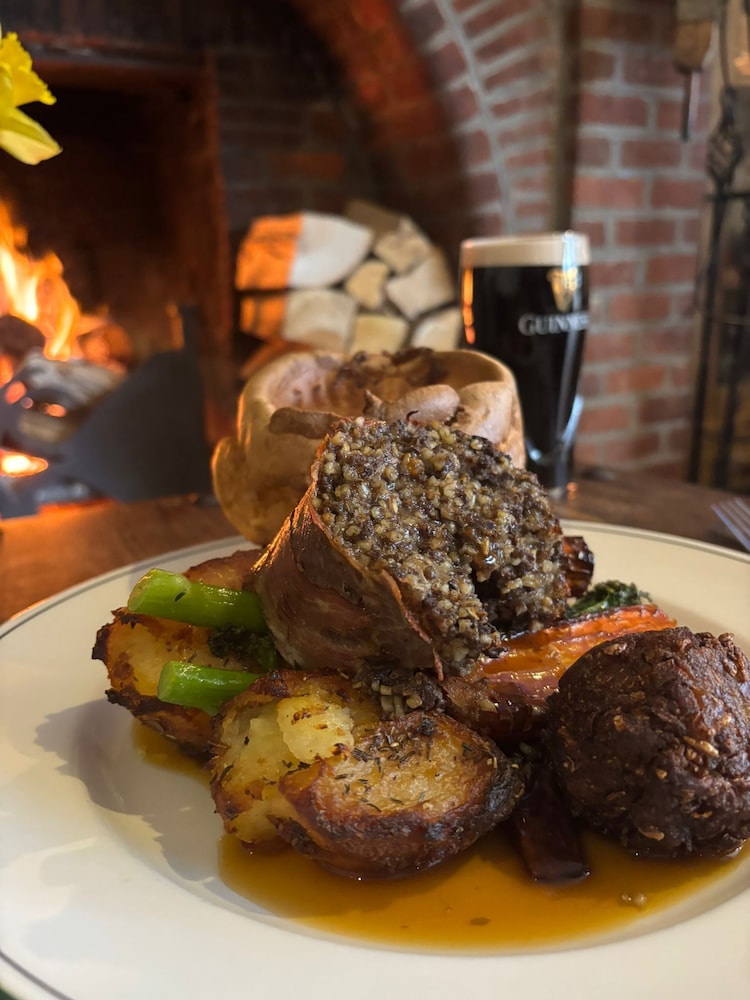 Grove Ferry Inn