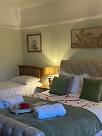 Grove Ferry Inn