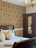 Grove Ferry Inn