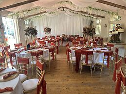 Grove Ferry Inn
