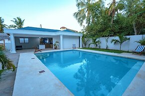 Diani Luxe Spacious B