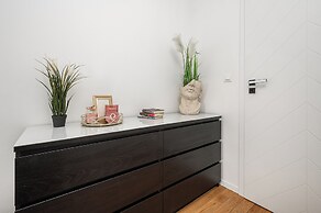 Lumina 3-rooms apart with balcony