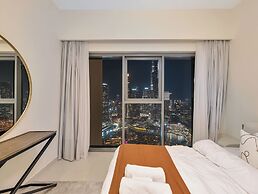 The Luxe Manor Burj Royale Collection - Downtown Dubai