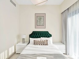 The Luxe Manor Burj Royale Collection - Downtown Dubai