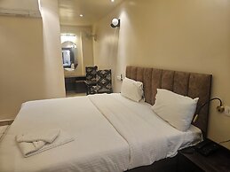 Shahenshah Hotel