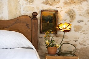 Laga 1577 Traditional Stonehouse