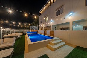 Casa La Chola A B and C