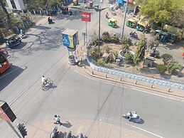 Hotel Parbati International