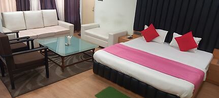 Hotel Parbati International