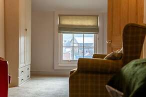 Host Stay Sea View Cottage