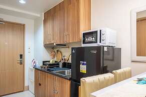 1BR Near MOA Balcony & Wi-Fi