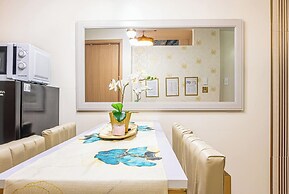 1BR Near MOA Balcony & Wi-Fi