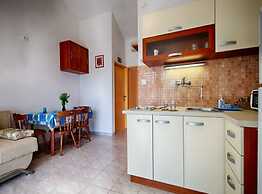 Golden Coast Apartments