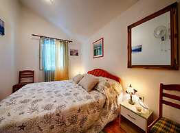 Golden Coast Apartments