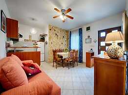 Golden Coast Apartments