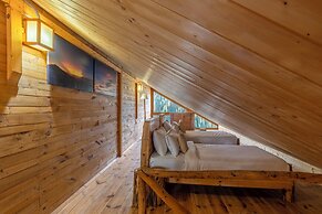 ELIVAAS Silvana 3 BHK Cottage