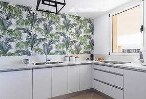 MAMAD - Bright Eilat escape with balcony n pool