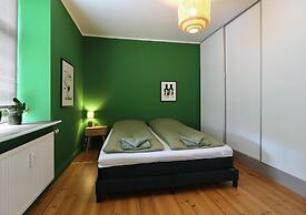 Greenbrook Homes - FAMILY APT.