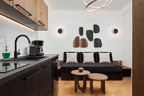 Voukourestiou Signature Suite