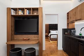 Voukourestiou Signature Suite