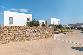 Omvrodektis Village