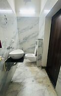Shree Gangesh Inn