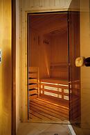 Reya Creek Hotel