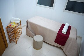 Reya Creek Hotel