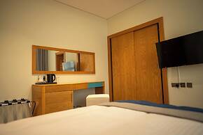 Reya Creek Hotel
